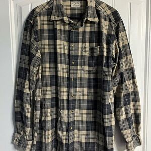 L.L. Bean Men's Casual‎ Plaid Shirt - Navy and Cream men’s large tall